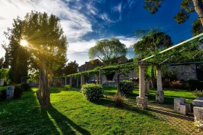 6 Day Private Tour Split to Dubrovnik: Hidden Gems of Dalmatia - Day 1: Split airport pickup and a guided walk around Diocletian’s Palace