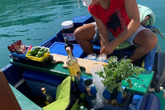 Adriatica Tour ( Blue Lagoon and Solta) from Trogir or Split - Maslinica on Šolta: a calm island break for coffee and breakfast