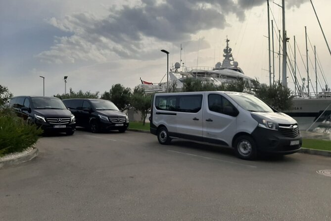 Airport shuttle - Drivers Who Act Like Local Helpers