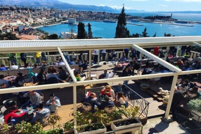 Best Private Split Walking Tour, Panoramic View and Port Pickup - Narodni Trg and Venetian Square: why this spot matters