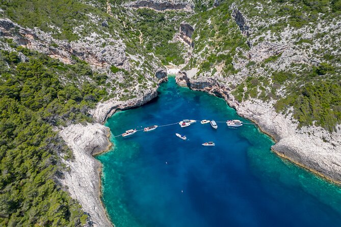 Blue Cave and Hvar 5 Islands speedboat tour | from Split&Trogir - Stop 2: Komiza’s Fisherman Village Feel in 1 Hour