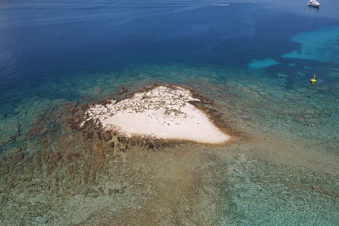 Blue Cave and Town Hvar with 5 Island Boat Tour - Stiniva Cove: a nature reserve you can only reach by speedboat