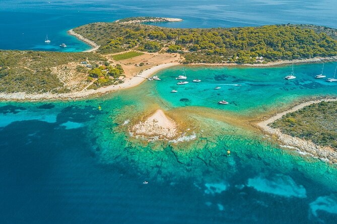 Blue cave & Hvar (5 Islands) private tour from Split or Trogir - Entering the Blue Cave (Without Ticket Headaches)