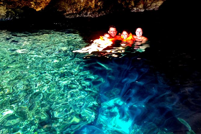 Blue Cave & Hvar : Five Islands Private Speedboat tour - The start at Nakiros Boat Rental: what’s handled vs what you should prep