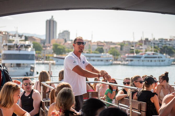 Blue Lagoon & 3 Islands Cruise with Lunch from Split - Lunch and Drinks on Board: Beef, Tuna, or Vegetarian