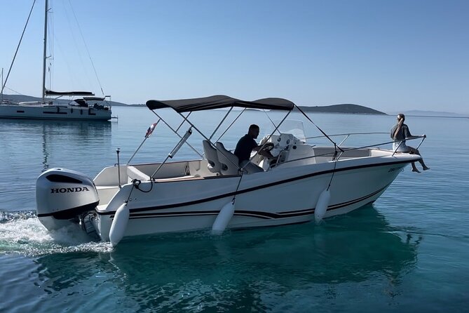 Blue Lagoon and 3 Islands Speedboat Tour from Trogir - Blue Lagoon and Krknjasi Bay: snorkeling time without extra gear shopping