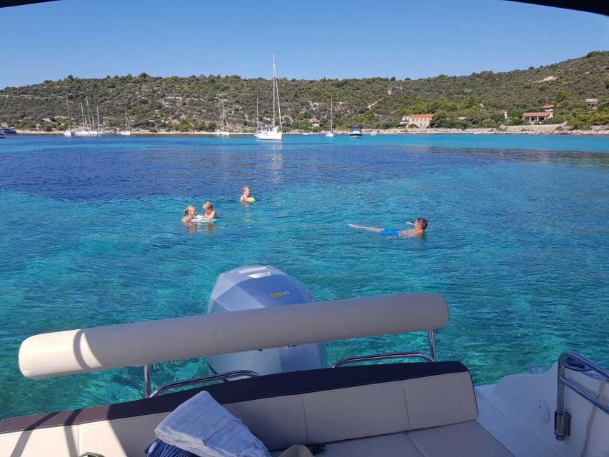 Blue Lagoon and hidden gems of island Šolta - Hidden snorkel stop: making the final water time count