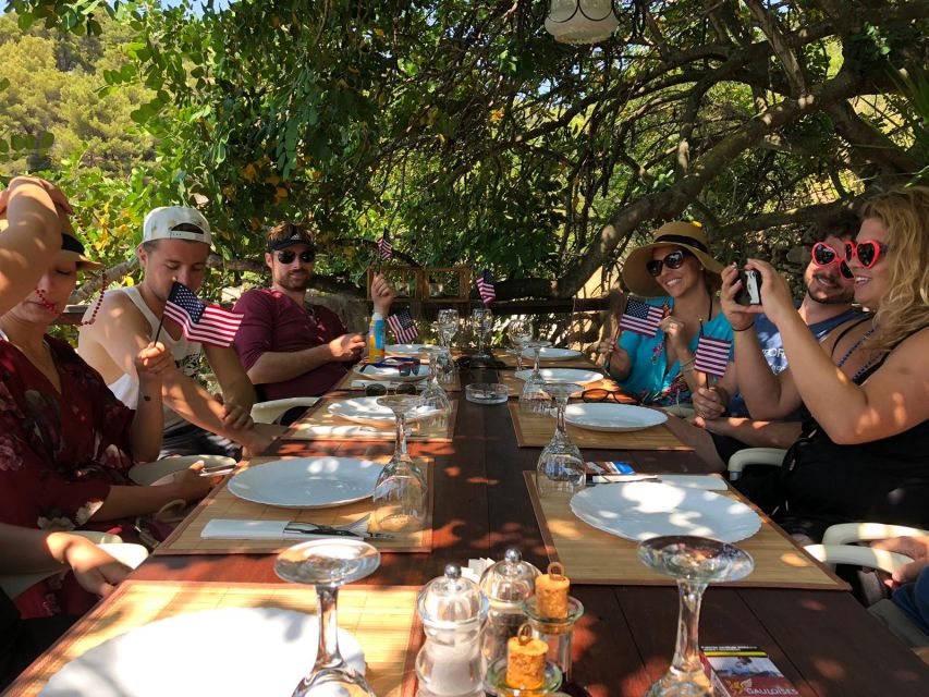 Blue Lagoon and hidden gems of island Šolta - Meeting at 9:00 and the fast start across the islands