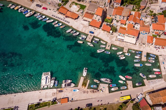 Blue Lagoon and Šolta Island Private Speedboat Tour - Price and value: $932.53 per group (up to 7) and what you’re buying