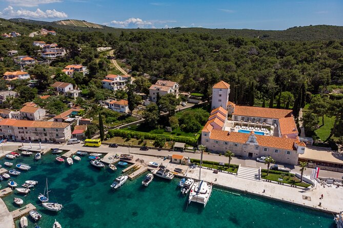 Blue Lagoon and Šolta Island Private Speedboat Tour - Who should book this tour (and who might not need it)