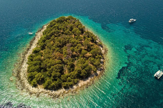 Blue Lagoon & Maslinica half day tour from Trogir - Why Blue Lagoon plus Maslinica works in just three hours