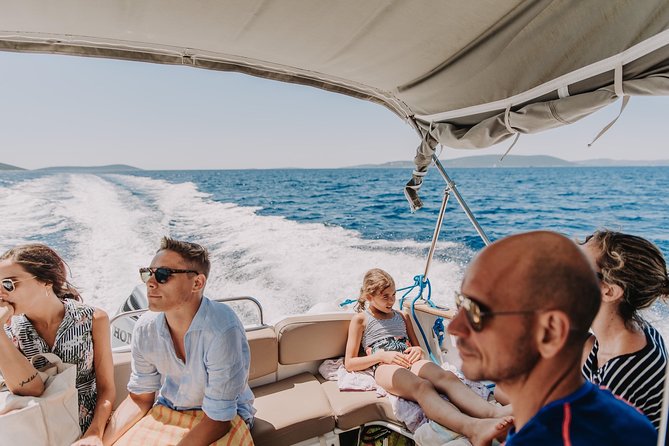 Blue Lagoon & Wine tasting - 3 islands tour - Speedboat comfort and safety: wind jackets help more than you’d think