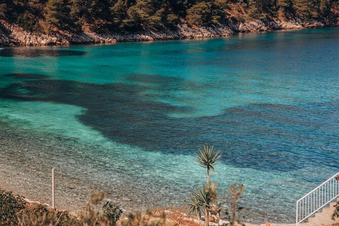 Brac, Hvar, & Solta Day Trip: Snorkeling, Wine & Lunch from Split - The Mojito-Boat Moment and the Music Vibe on the Ride