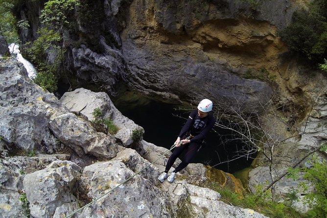 Canyoning advanced on Cetina river from Omiš - Timing: how a 1:00 pm start shapes your day