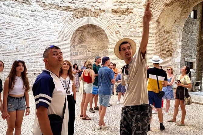 Chill Private Walking Tour of Diocletian's Palace - Stop 5: Triklinij (a partial reconstruction of how Diocletian lived)