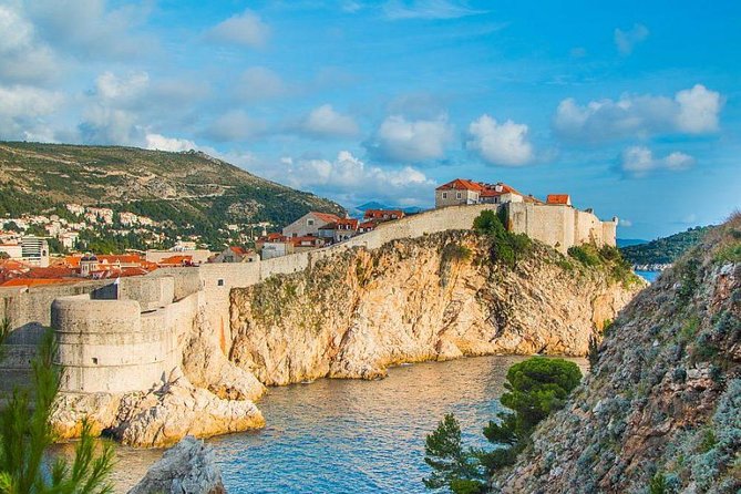 Day Trip to Dubrovnik From Split - Walking Dubrovnik Old Town: Rector’s Palace, Dominican Monastery, and More
