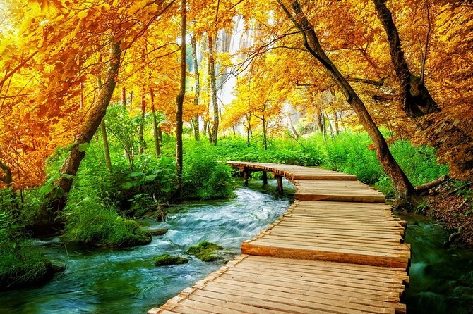 Day Trip to Plitvice lakes From Split - Getting There: Lux Minivan Pickup and a Small-Group Pace
