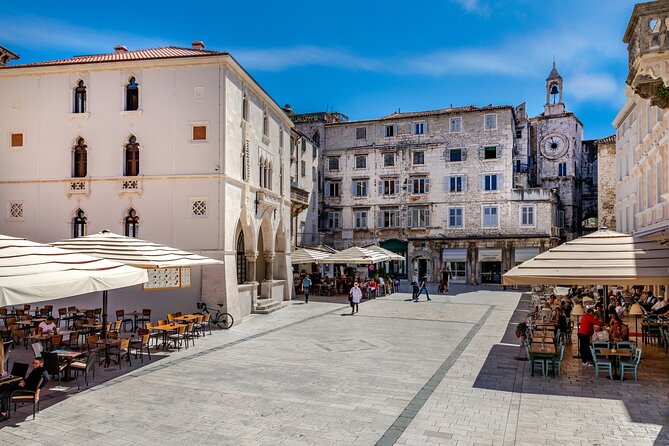 Diocletian's Palace Small Group Tour in Split - Stop 5: The Golden Gate (Porta Septemtrionalis) and Diocletian’s Entry on June 1, 305