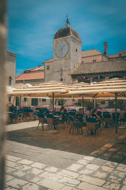 Discover Trogir: Guided Walking Tour of a Medieval Gem - Waterfront Promenade: end with sea air and softer pacing