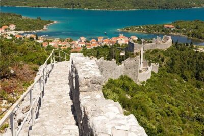 Dubrovnik Private Day Trip from Split (round trip transfer) - First stop: Ston walls for a quieter taste of wall life