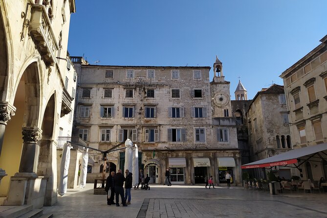 Experience Split With Local Professional Historian - Private - St. Domnius Cathedral: Spot the Details First, Then Decide on Interior