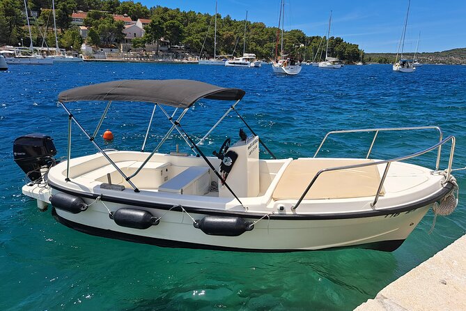 Explore the West coast of the island Brac by BETINA boat - Key points you’ll feel on the day