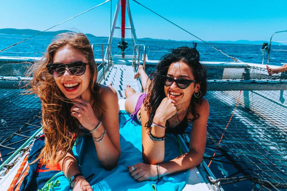 From Brač Island: Catamaran Tour with Food & Drinks - Vidova Gora panoramic bus ride back to Supetar
