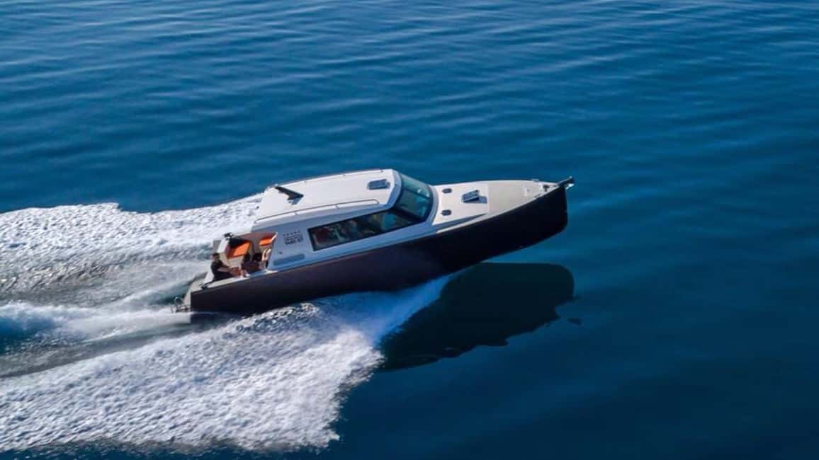 From Split: 5 Islands and Blue Cave Boat Tour - Vis and Biševo: fast views, quick stops, and the value of seeing more than one coast