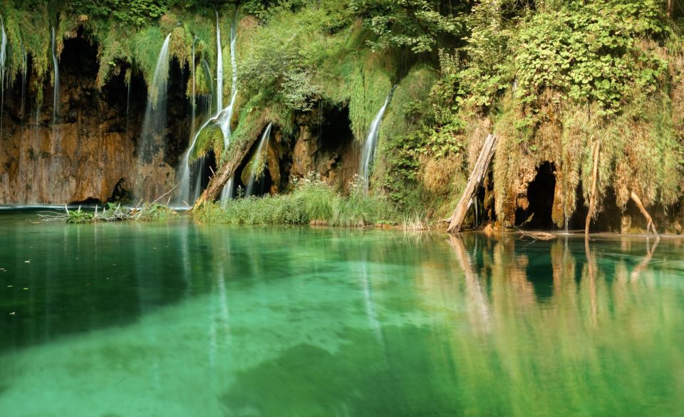 From Split or Trogir: Plitvice Lakes Guided Full-Day Tour - Prošćansko Lake and the Electric Train: Save Your Legs for Tomorrow