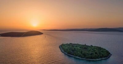 From Trogir: Sunset Private Tour - The private speedboat part: what you should expect at 7:00 PM