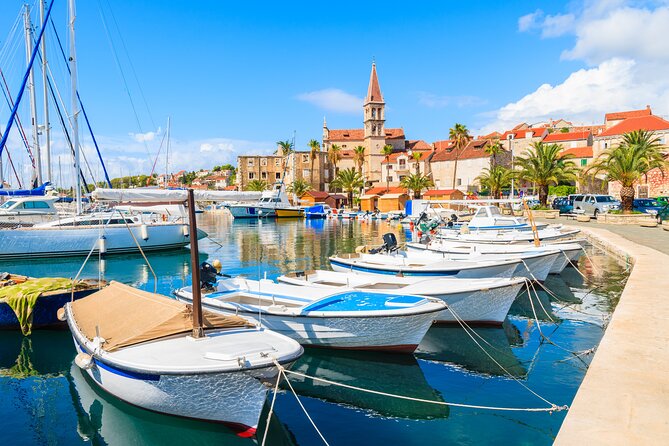HVAR & 4 Islands PRIVATE BOAT TOUR - Pakleni Islands and Palmižana Bay: Quick Access to Quiet Coves