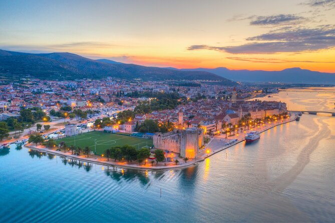 HVAR & 4 Islands PRIVATE BOAT TOUR - Skipper Flexibility: When the Day Matches Your Mood
