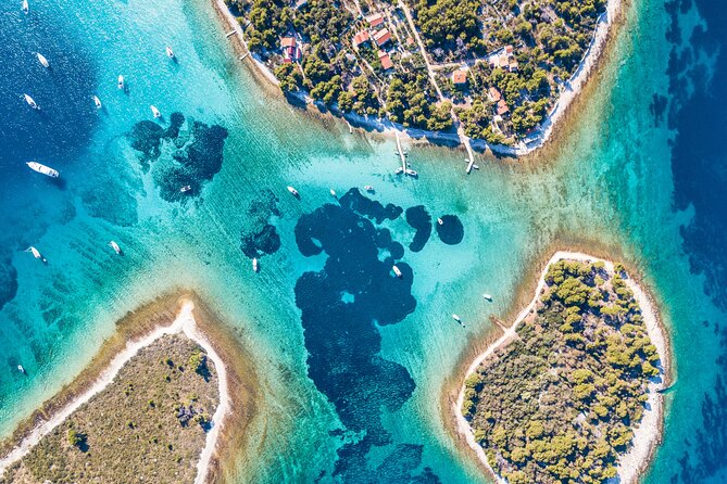 HVAR & 4 Islands PRIVATE BOAT TOUR - What to Expect From the Boat Day Experience