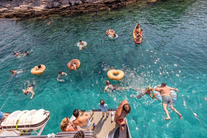 Hvar, Brač & Pakleni islands cruise with lunch & drinks from Split & Trogir - The 8:00 am departure: where timing makes or breaks the day