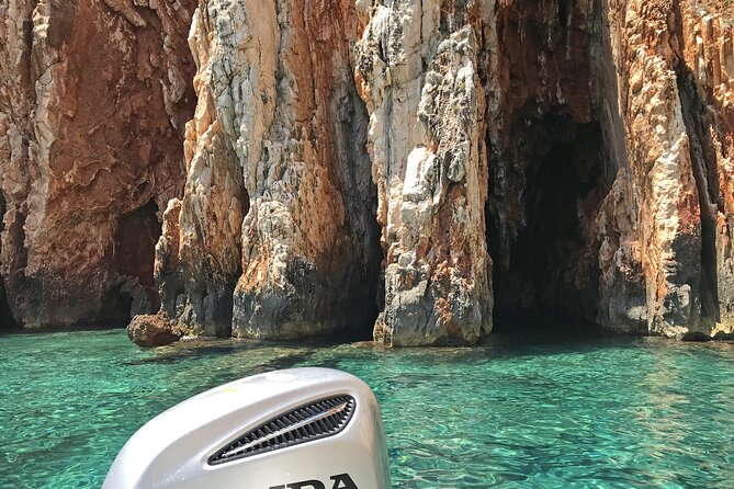 Hvar & Pakleni islands - Private speedboat tour - Who should book this private Hvar and Pakleni speedboat tour