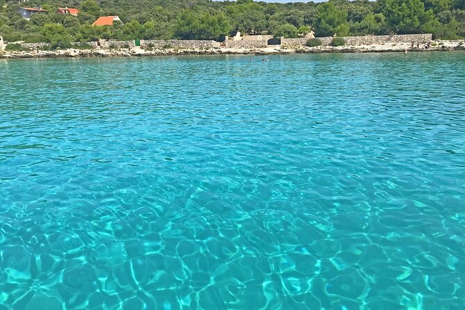 Islands Brač, Šolta & Blue lagoon - Private speedboat tour - Getting picked up near Trogir and settling into a 9-hour plan
