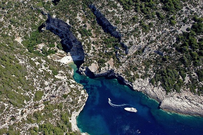 Luxury Boat - Blue Cave From Split Island-Hopping Full-Day Cruise, Hvar, Vis - Stiniva Cove: Short Stop, Big Payoff for Swimmers