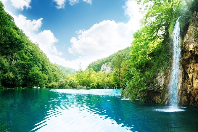 Plitvice Lakes National Park: Day Trip from Omiš - Guide Quality Can Make or Break Your Day