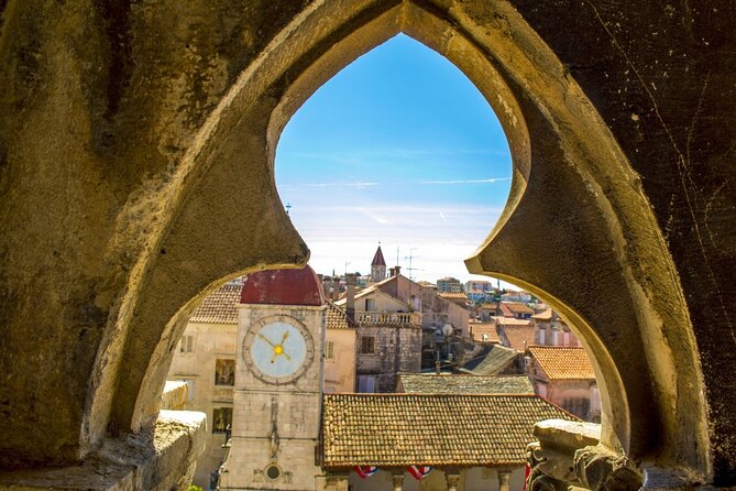 Private Arrival Transfer: Split Airport to Split, Trogir, Makarska,Tucepi and Baska Voda Hotels - Meeting your driver at Split Airport: what the handoff feels like