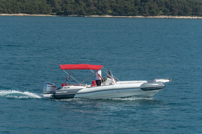 Private Blue Lagoon and island Solta speedboat tour - FULL DAY - What’s Included on Board (and What You’ll Want to Plan For)