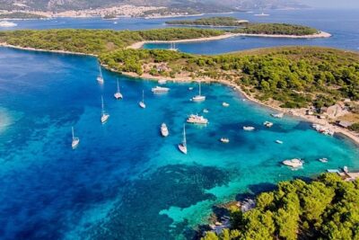 Private Full-Day Boat Tour to Blue Lagoon, Hvar & Pakleni Islands - Getting started at Trumbićeva obala in Split