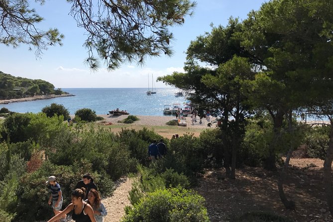 Private speedboat tour to Blue cave, Vis and Hvar - Pakleni Islands cruise-by and Hvar’s easy walking hour
