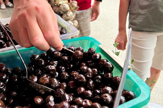 Private Split: Visit Diocletian Palace & Taste Food at the Market - How the snack fits the history: why the stories matter