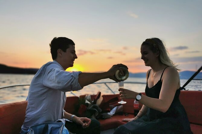 Private Sunset Tour from Split + Bottle of Wine Included - Wine at sunset: small detail, big mood