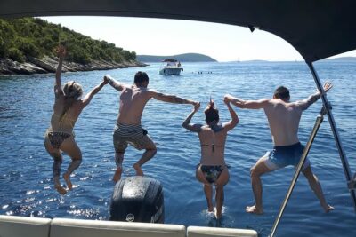 Private Sunset Tour from Trogir by Speedboat - Where you meet: Kamerlengo Castle and getting there fast