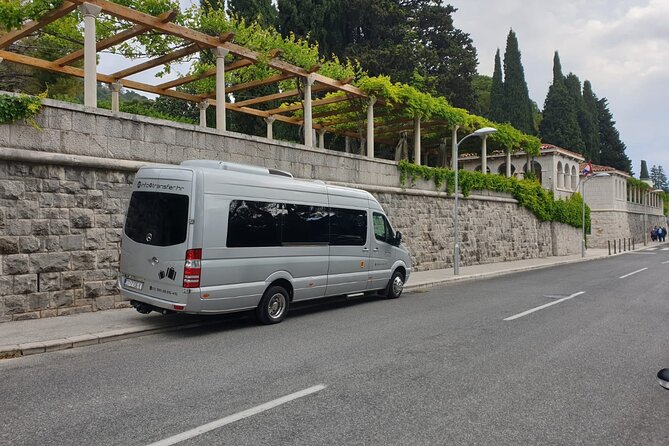 Private taxi transfer from Split to Split airport - Booking and confirmation: what you can expect before pickup