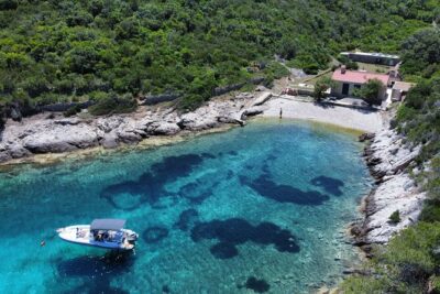 Private tour to Bol (Zlatni Rat), Jelsa and Vrboska on Hvar Island - Vrboska on Hvar: Little Venice with real architectural variety