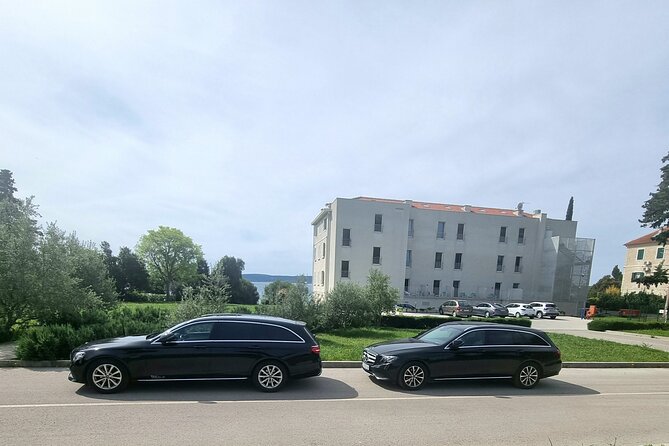 Private Transfer from Split Airport to Split City Center - What the ride feels like: air-conditioning, luggage help, WiFi, and English