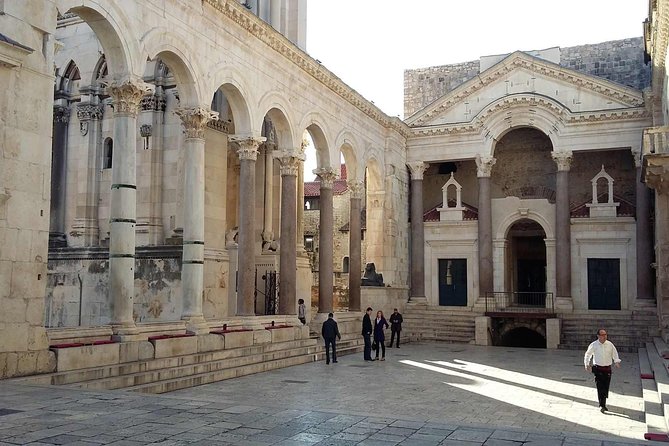 Private transfer from Split (Croatia) to Venice (Italy) - Pickup in Split: From Your Door to the Road