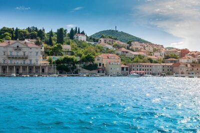 Private transfer from Split to Dubrovnik with 2h sightseeing stop in Ston - What the 5-hour duration really means for your day